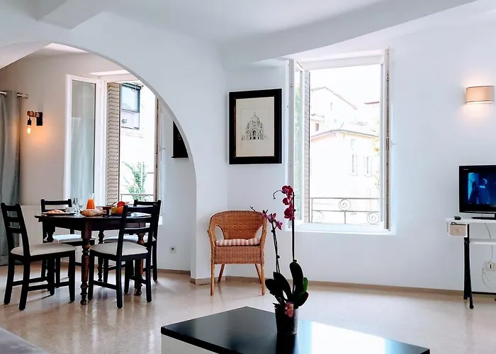 Le Petit Saint Jean - Residadigne *