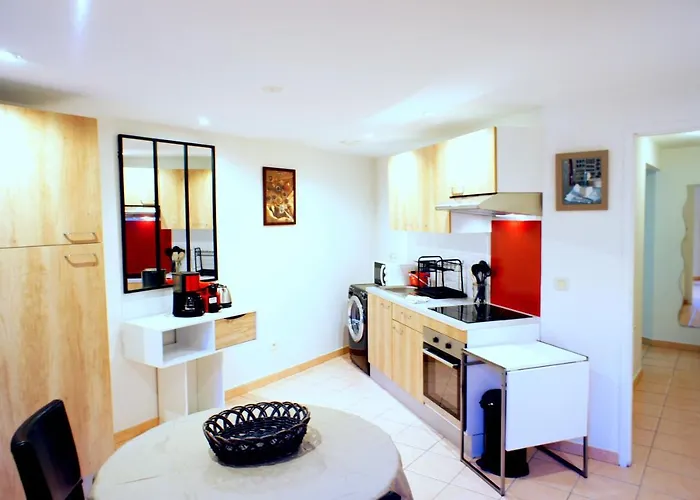 Le Petit Saint Jean - Residadigne * 디뉴레뱅