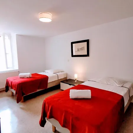 Le Petit Saint Jean - Residadigne * Digne-les-Bains